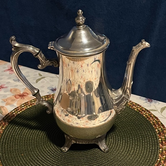 Wm Rogers Finest Quality International Company Silver Teapot, Sugar & Cream - Picture 2 of 16